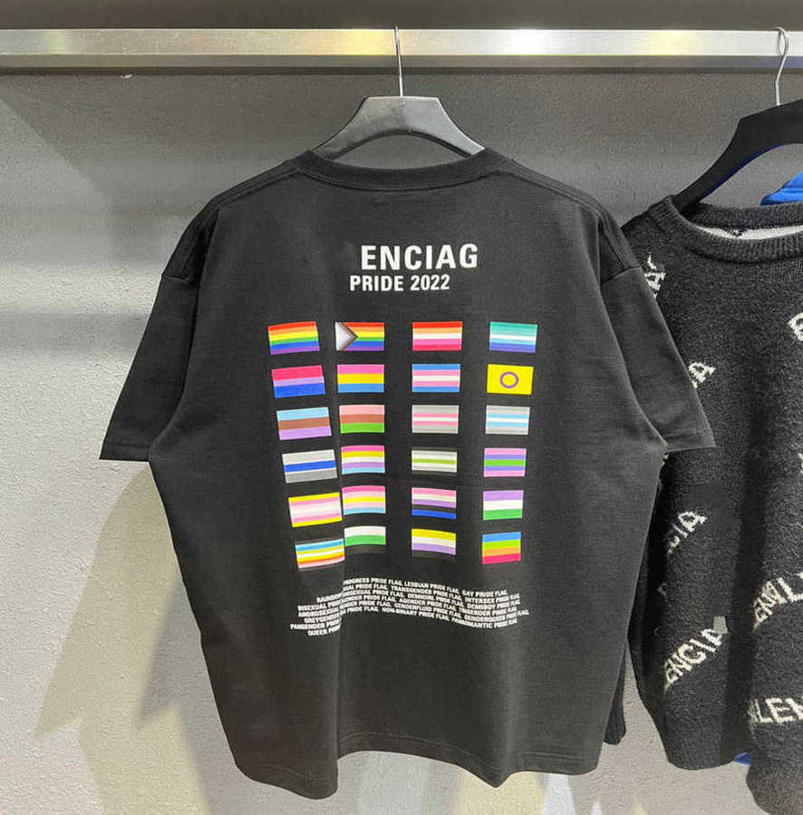 23SSS Designer Balencigas Women T Shirt Man The Correct Version Double Portrait Letter Color Flag Print Round Neck Loose Short Sleeve 93Y7, White
23SSS Designer Balencigas Women T Shirt Man The Correct Version Double Portrait Letter Color Flag Print Round Neck Loose Short Sleeve 93Y7, White