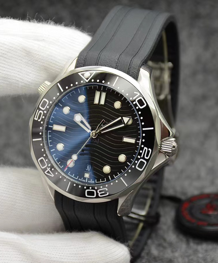 classic luxury 42mm automatic mechanical watches sapphire 300m diving watch movement watches, Silver
classic luxury 42mm automatic mechanical watches sapphire 300m diving watch movement watches, Silver