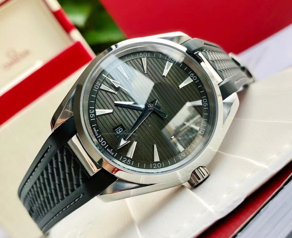automatic mechanical watches 41.5mm sapphire 300m diving watch movement watches, Multi-color
automatic mechanical watches 41.5mm sapphire 300m diving watch movement watches, Multi-color