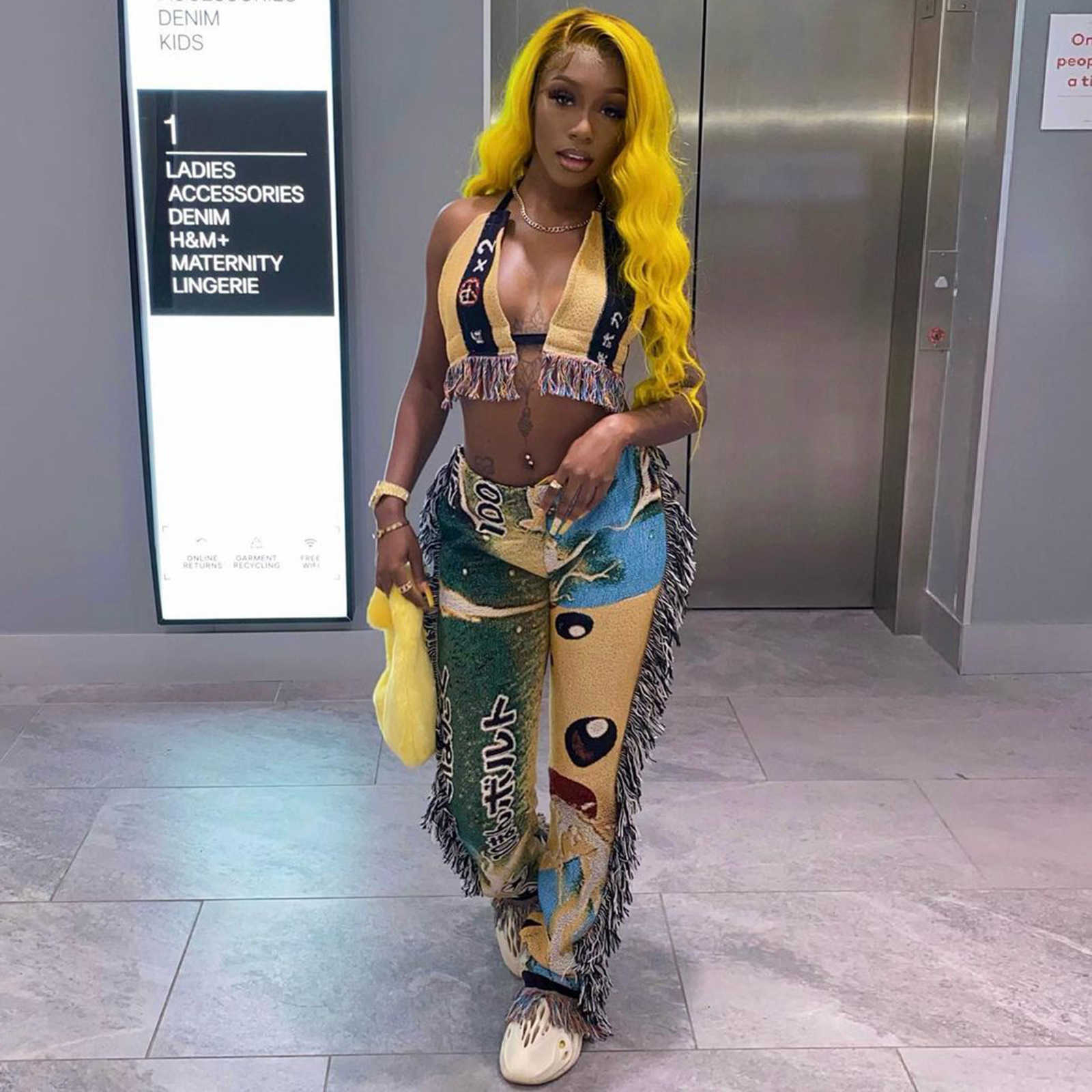 women's digital pants positioning expression letter printing hanging shoulder wrapped chest exposed back tassel two-piece set