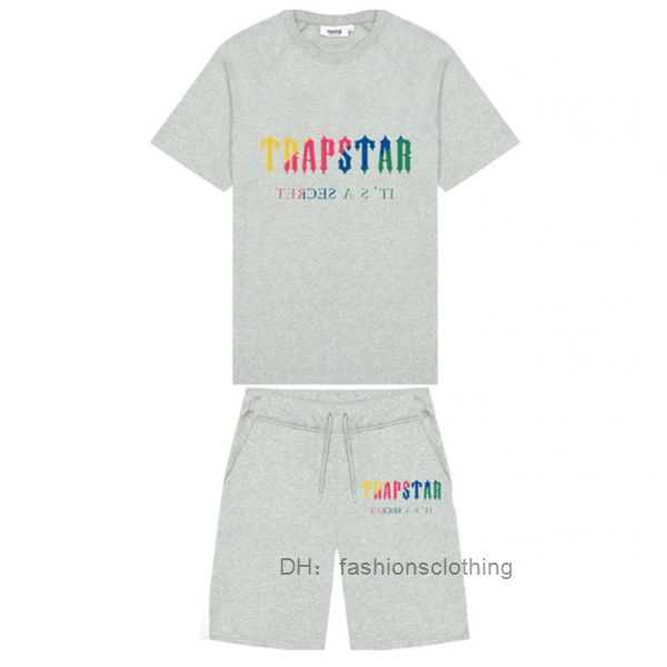 trapstar OQZ8 Summer Mens Trapstar Designer t Shirt Short Sleeve Tshirts Suit Print Outfit Chenille Tracksuit Black Cotton London Streetwear 3 Trapstar K81W, T-shirt + shorts 4
trapstar OQZ8 Summer Mens Trapstar Designer t Shirt Short Sleeve Tshirts Suit Print Outfit Chenille Tracksuit Black Cotton London Streetwear 3 Trapstar K81W, T-shirt + shorts 4