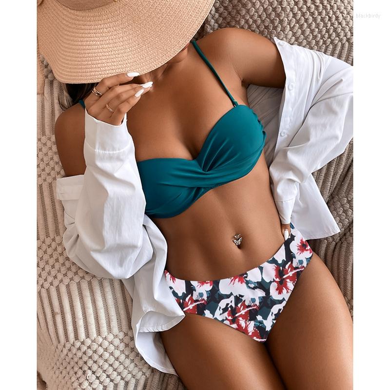 Women' Swimwear Women Casual Swimsuit Bikini Set Solid Color Sleeveless Backless Bra Flower/Leaves/Leopard Printed Panties
Women' Swimwear Women Casual Swimsuit Bikini Set Solid Color Sleeveless Backless Bra Flower/Leaves/Leopard Printed Panties