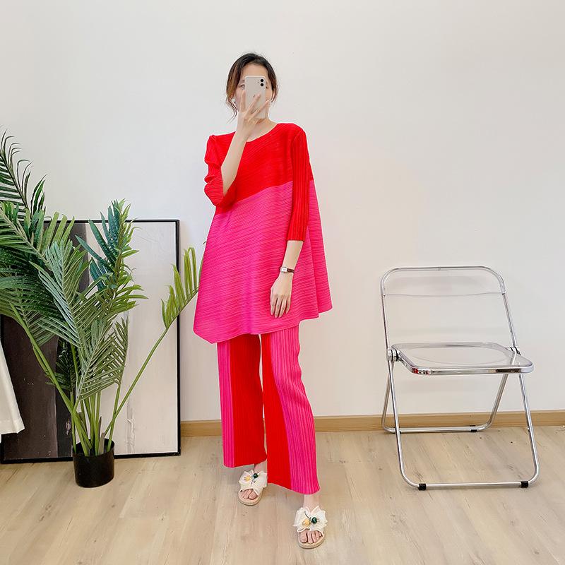 Women's Two Piece Pants Pleated Suit 2023 Summer Color Blocking Seven Sleeve Diagonal Top Contrast Straight Two-piece SetWomen's, Yellow
Women's Two Piece Pants Pleated Suit 2023 Summer Color Blocking Seven Sleeve Diagonal Top Contrast Straight Two-piece SetWomen's, Yellow