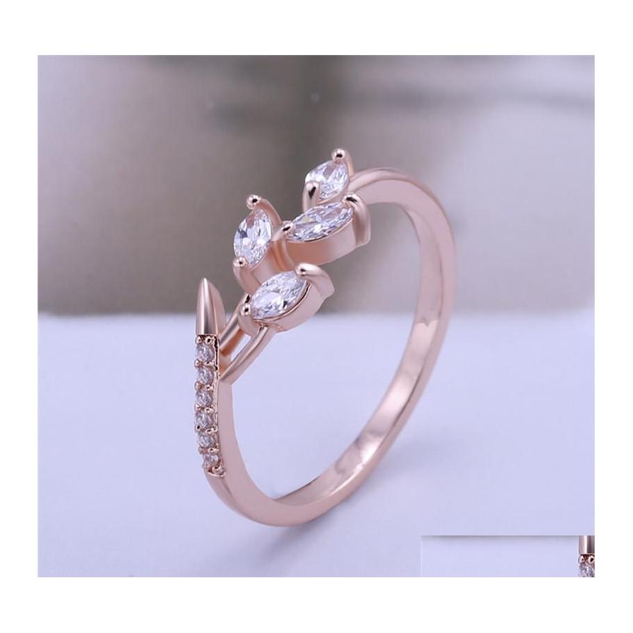 Band Rings Leaf Shape Cubic Zircon High Quality Finger Ring Wedding For Women Fashion Jewelry Party Gifts Wholesale Drop Delivery Otpbg
Band Rings Leaf Shape Cubic Zircon High Quality Finger Ring Wedding For Women Fashion Jewelry Party Gifts Wholesale Drop Delivery Otpbg