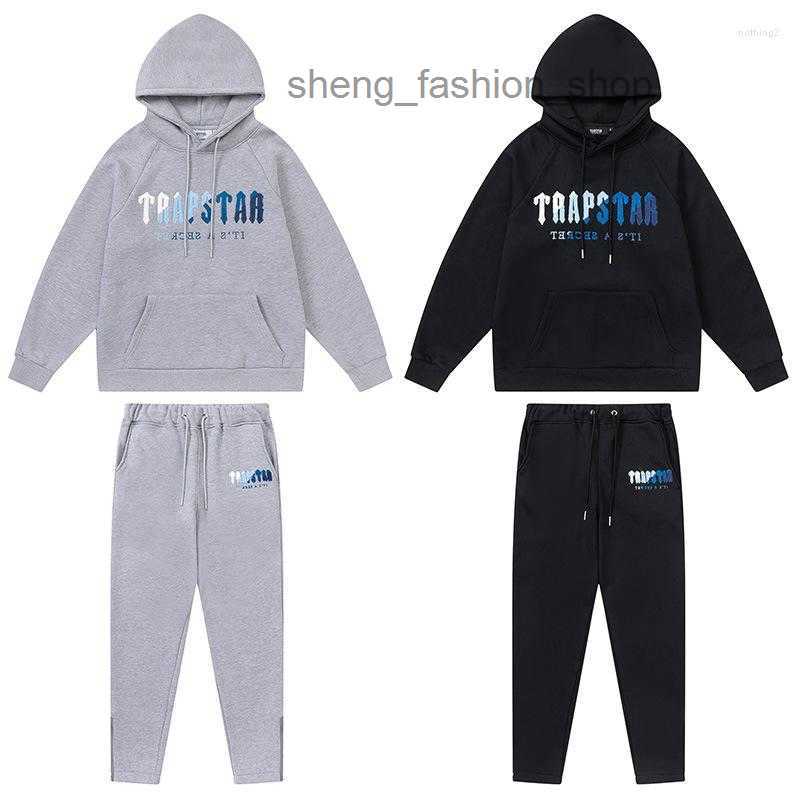 Men' Hoodies Trapstar Street Trend Towel Embroidery High Quality Fleece Sweatshirt Men Women Tracksuits Pullover Sweatpants Suits AG05
Men' Hoodies Trapstar Street Trend Towel Embroidery High Quality Fleece Sweatshirt Men Women Tracksuits Pullover Sweatpants Suits AG05
