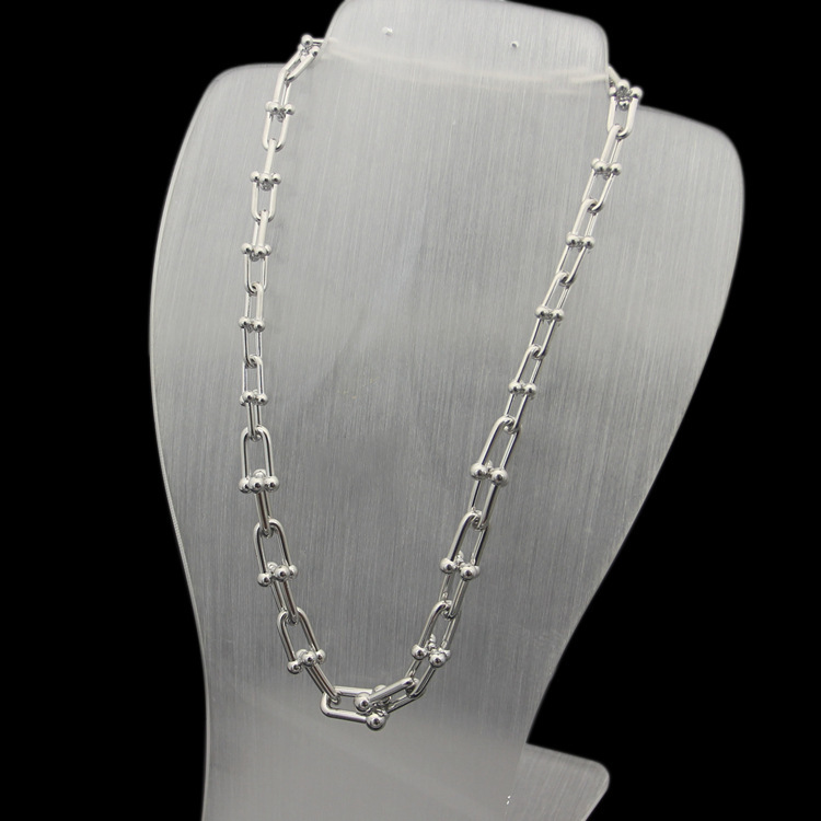 10 years factory wholesale fashion stars zircon stainless steel thick U-shaped necklace suitable for couples gifts with dust bags
10 years factory wholesale fashion stars zircon stainless steel thick U-shaped necklace suitable for couples gifts with dust bags