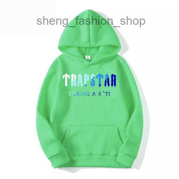 Trapstar Tracksuit Brand Printed Sportswear Men 18 Colors Warm Two Pieces Loose Sweatshirt Pants Set Hoodie Jogging 220815 2 N06I
Trapstar Tracksuit Brand Printed Sportswear Men 18 Colors Warm Two Pieces Loose Sweatshirt Pants Set Hoodie Jogging 220815 2 N06I