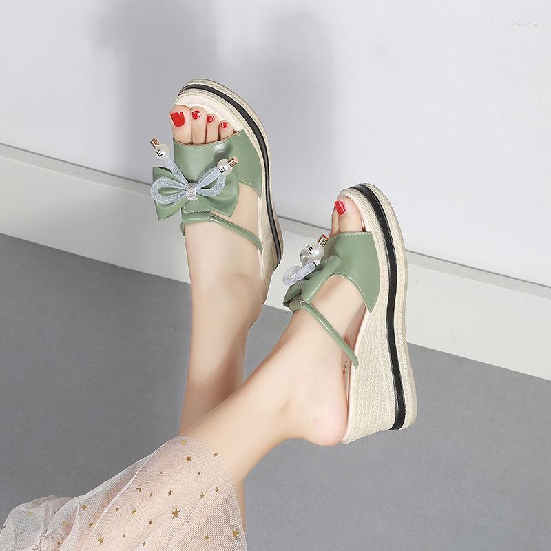 Dress Shoes Slippers Thick-soled Women's Bow Summer Fashion Outside Wear One-word Non-slip Home Beach Sandals
Dress Shoes Slippers Thick-soled Women's Bow Summer Fashion Outside Wear One-word Non-slip Home Beach Sandals
