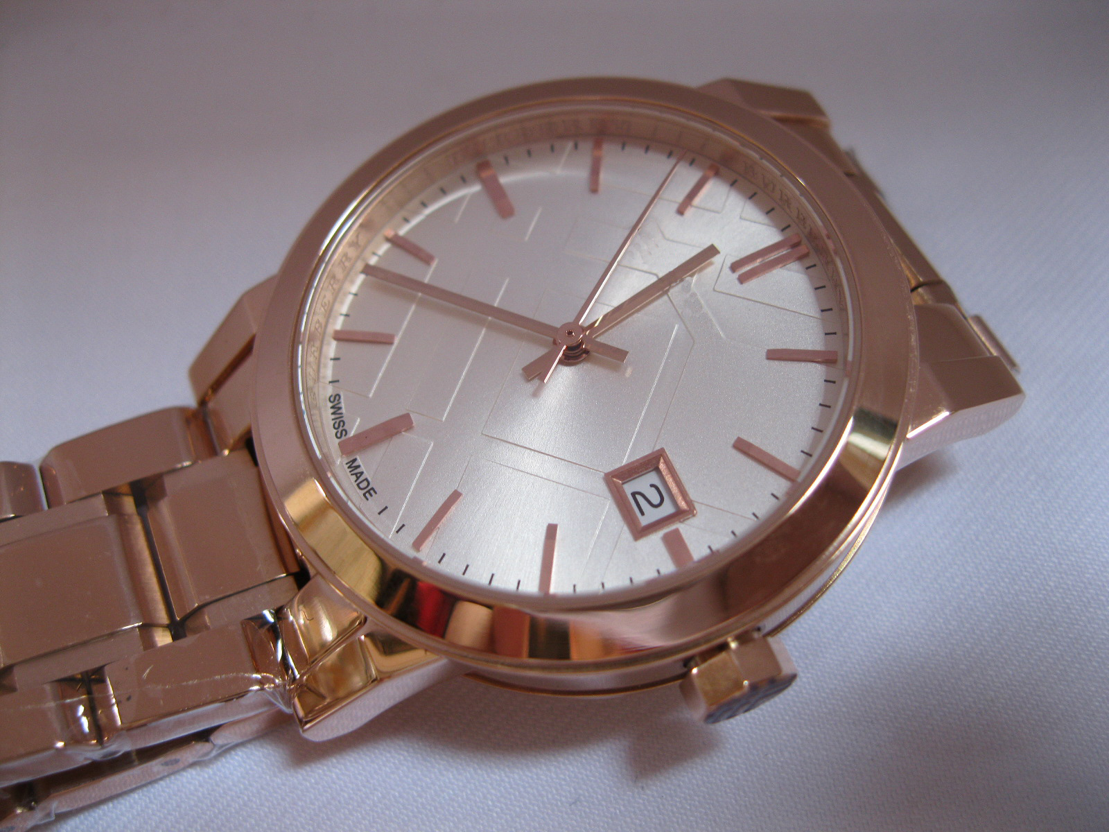 Classic quartz watch Original movement stainless steel sapphire B9104 B9105 leisure fashion women's watches, Multi-color
Classic quartz watch Original movement stainless steel sapphire B9104 B9105 leisure fashion women's watches, Multi-color