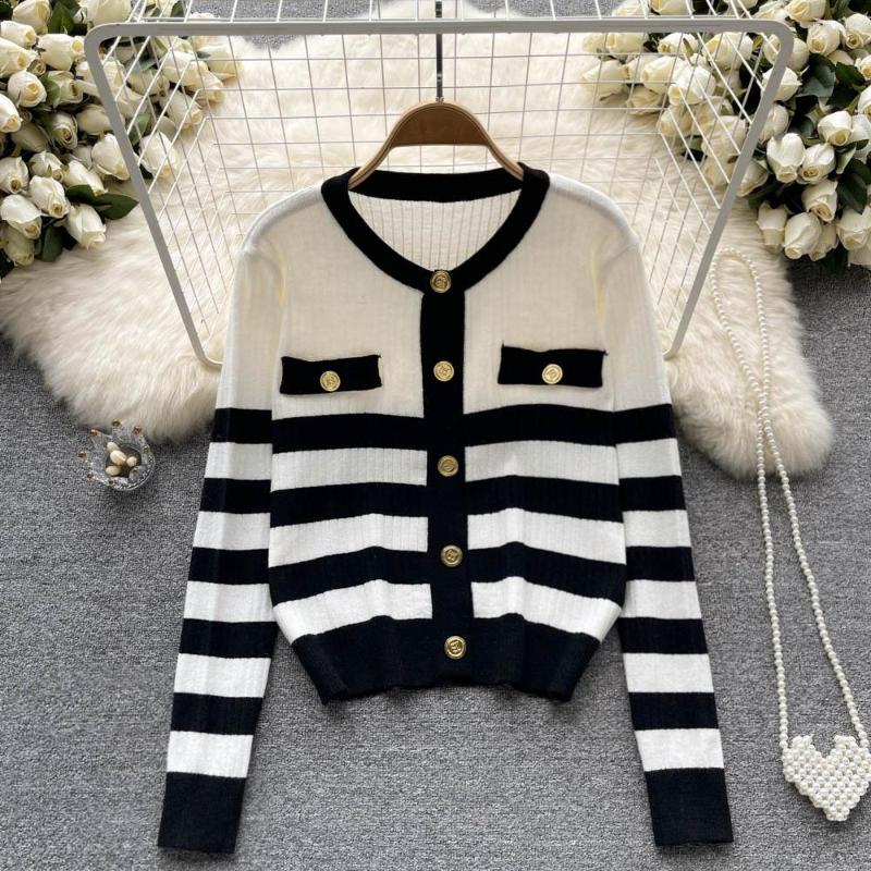 Women's Knits Vintage Women Striped Knitted Cardigan 2023 Spring Autumn O-Neck Single Breasted Sweater Coats Fashion Slim Female Tops, Black
Women's Knits Vintage Women Striped Knitted Cardigan 2023 Spring Autumn O-Neck Single Breasted Sweater Coats Fashion Slim Female Tops, Black