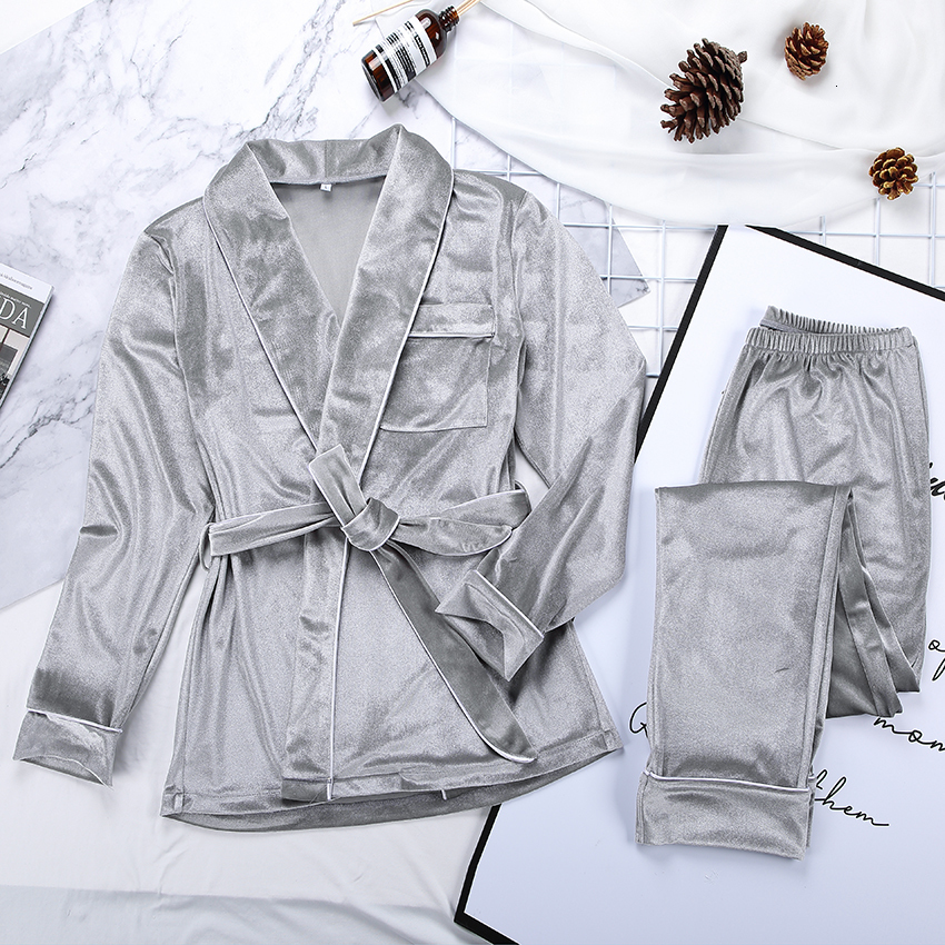 Women' Sleepwear HECHAN Gray Velvet Pajamas Warm Long Sleeve Home Suit For Women Two Piece Set Thick Night Autumn Female 230203
Women' Sleepwear HECHAN Gray Velvet Pajamas Warm Long Sleeve Home Suit For Women Two Piece Set Thick Night Autumn Female 230203