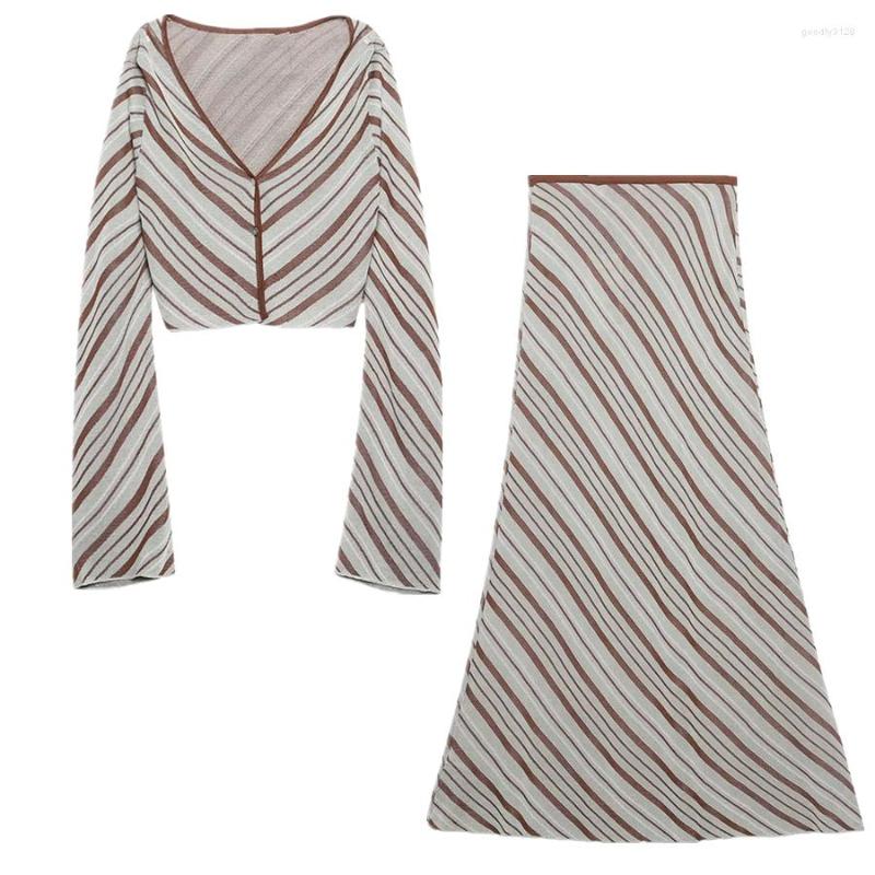Work Dresses Maxdutti 2023 High Waist Knitted Midi Skirt Women Sets England Style Street Vintage Striped V-neck Cardigans
Work Dresses Maxdutti 2023 High Waist Knitted Midi Skirt Women Sets England Style Street Vintage Striped V-neck Cardigans