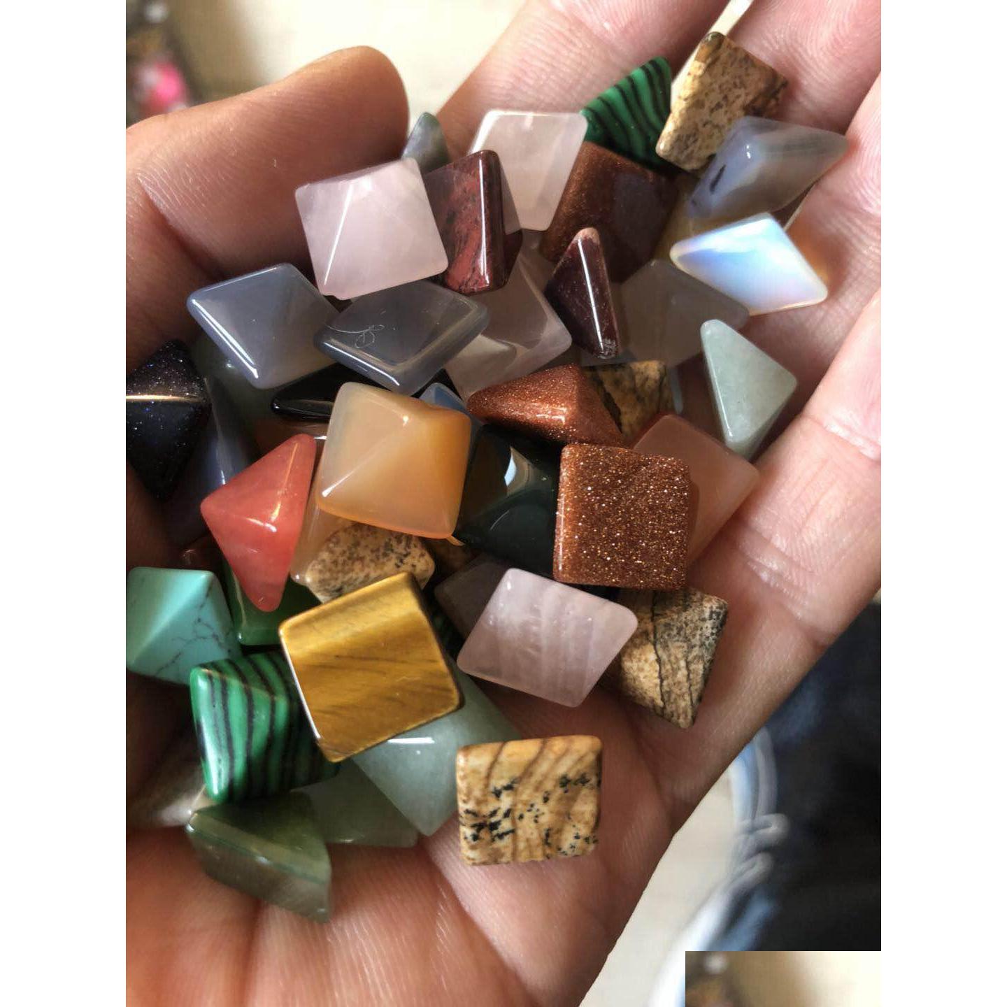 Stone 100Pcs Mixed Loose Cube Square 12Mm Natural Gemstone Beads Decor Mini Healing Aquarium Fish No Hole Drop Delivery Jewelry Dhpxt
Stone 100Pcs Mixed Loose Cube Square 12Mm Natural Gemstone Beads Decor Mini Healing Aquarium Fish No Hole Drop Delivery Jewelry Dhpxt