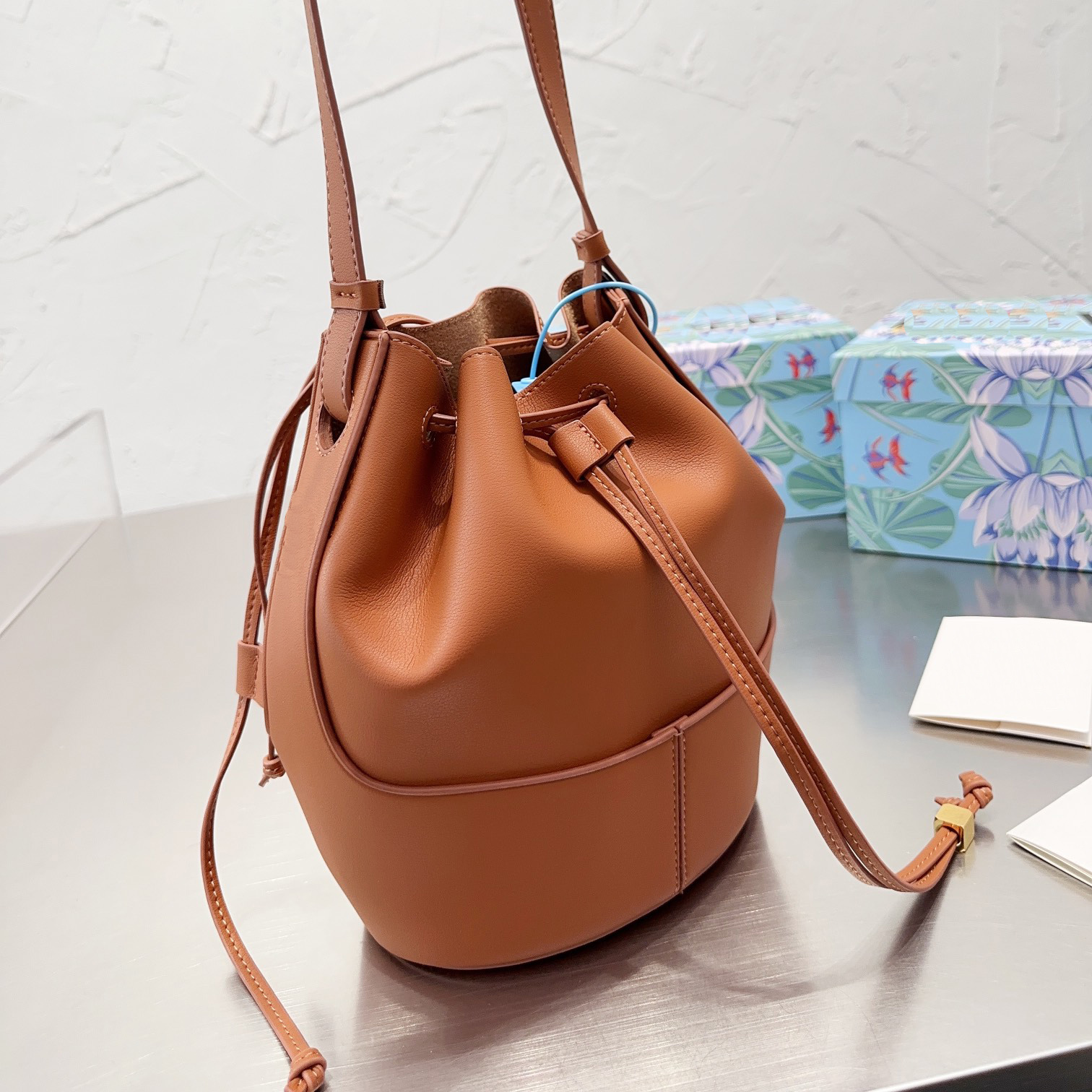designer bags Luxuries Women bags Lady Bucket Bag Fashion Shoulderbag Woman Handbag Design Pocket Ladies Bag Purse Wallets Totes Handle Girl Crossbody bags, Split
designer bags Luxuries Women bags Lady Bucket Bag Fashion Shoulderbag Woman Handbag Design Pocket Ladies Bag Purse Wallets Totes Handle Girl Crossbody bags, Split