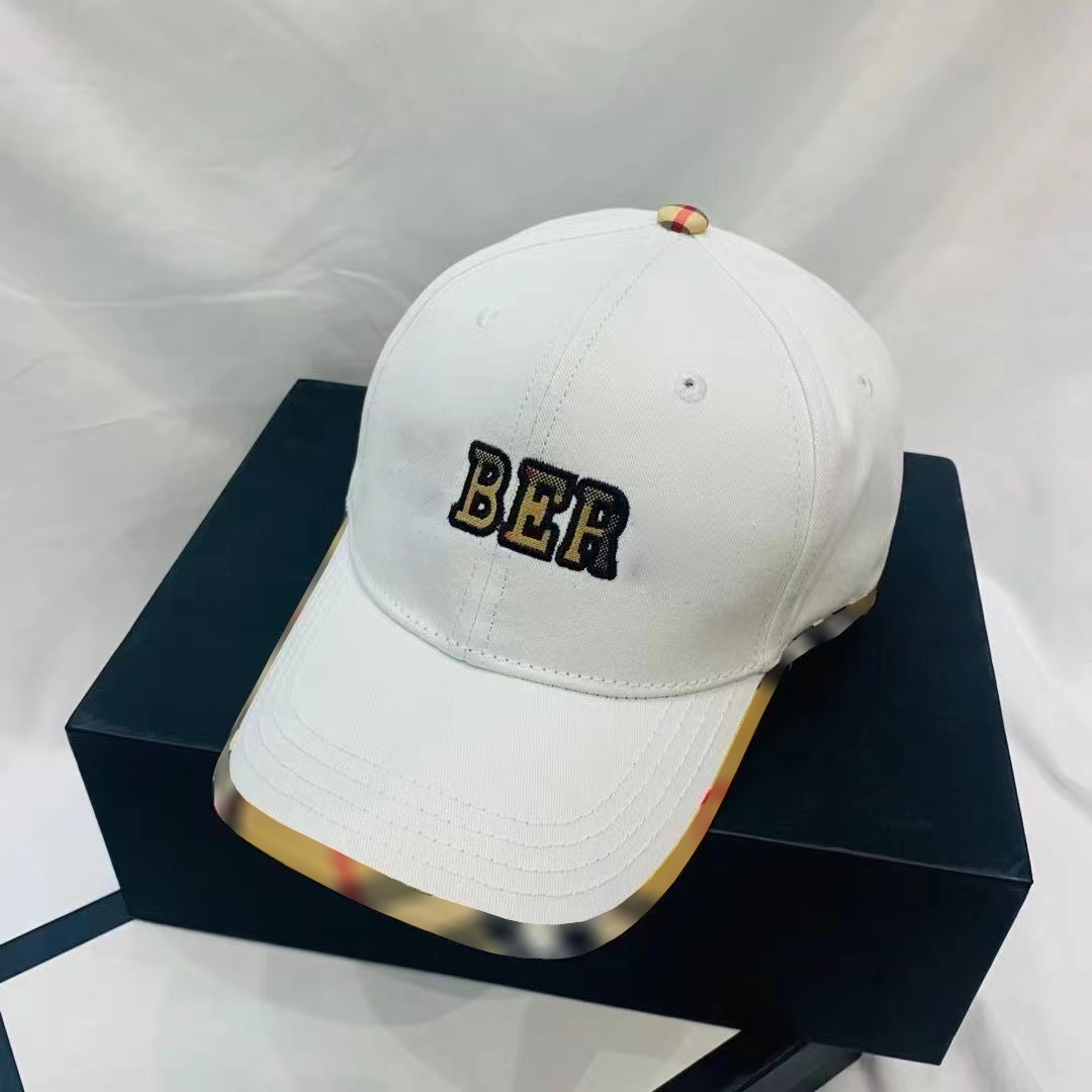 Luxurys Desingers Baseball Cap Designer Hat Women Caps Fashion Leisure Sun Hats classic Embroidered Washed Sunscreen printing Trendy good nice, White
Luxurys Desingers Baseball Cap Designer Hat Women Caps Fashion Leisure Sun Hats classic Embroidered Washed Sunscreen printing Trendy good nice, White