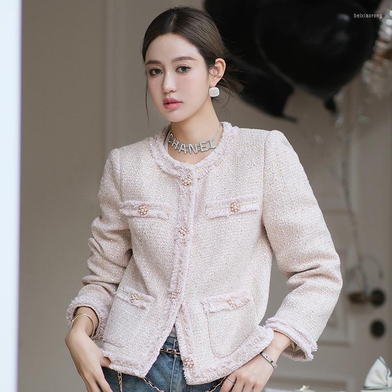 Women' Jackets Pink Color Pearl Buttons Women Short Full Sleeves Beading Retro Office Work Winter Fall Luxury Coat For Lady Clothing, Beige
Women' Jackets Pink Color Pearl Buttons Women Short Full Sleeves Beading Retro Office Work Winter Fall Luxury Coat For Lady Clothing, Beige
