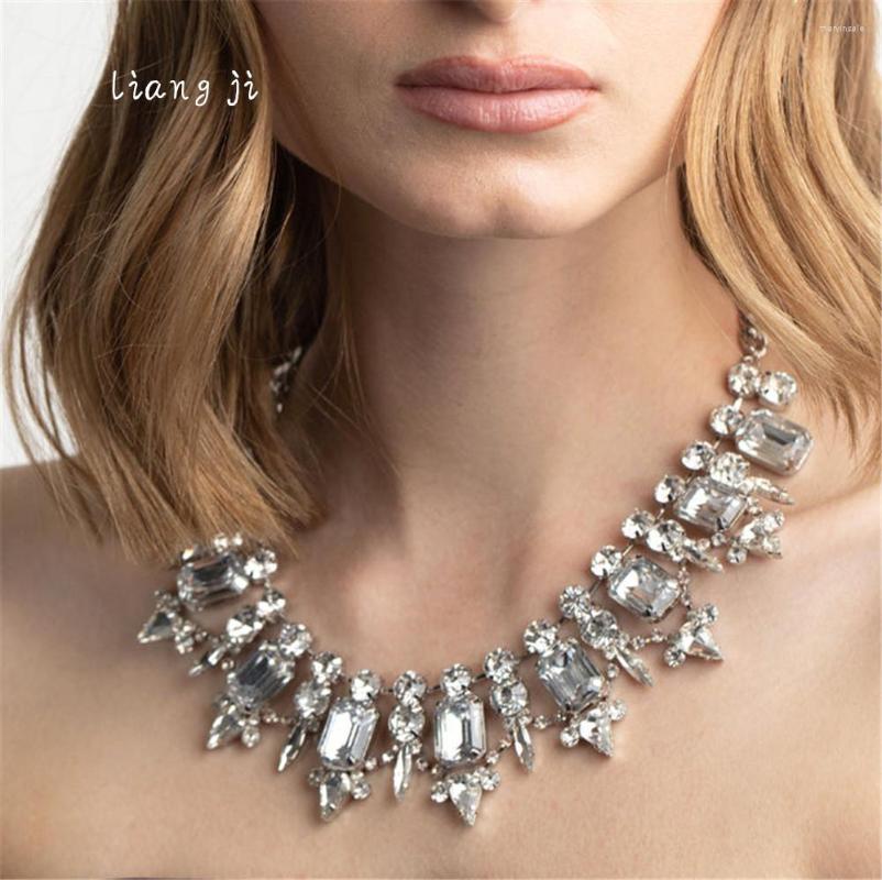 Choker Necklace For Women Body Jewelry Crystal Droplet Type Multilayer Pendant Short Top-grade Sexy Necklaces Banquet Birthday Party
Choker Necklace For Women Body Jewelry Crystal Droplet Type Multilayer Pendant Short Top-grade Sexy Necklaces Banquet Birthday Party