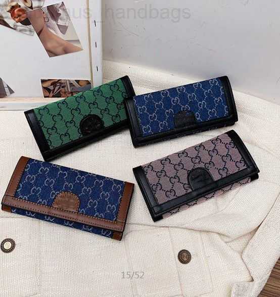 Designer bags passport bag card holder men women travel document black handbag coin purses wallet pocket insidet luxury wallet purse GGity
Designer bags passport bag card holder men women travel document black handbag coin purses wallet pocket insidet luxury wallet purse GGity