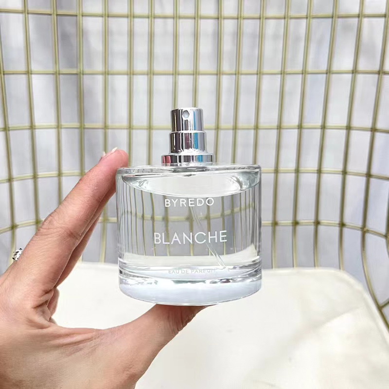 Promotion Blanche Perfume 100ml Men Women Fragrance Eau De Parfum Long Lasting Time Smell EDP Spray Cologne Fast
Promotion Blanche Perfume 100ml Men Women Fragrance Eau De Parfum Long Lasting Time Smell EDP Spray Cologne Fast