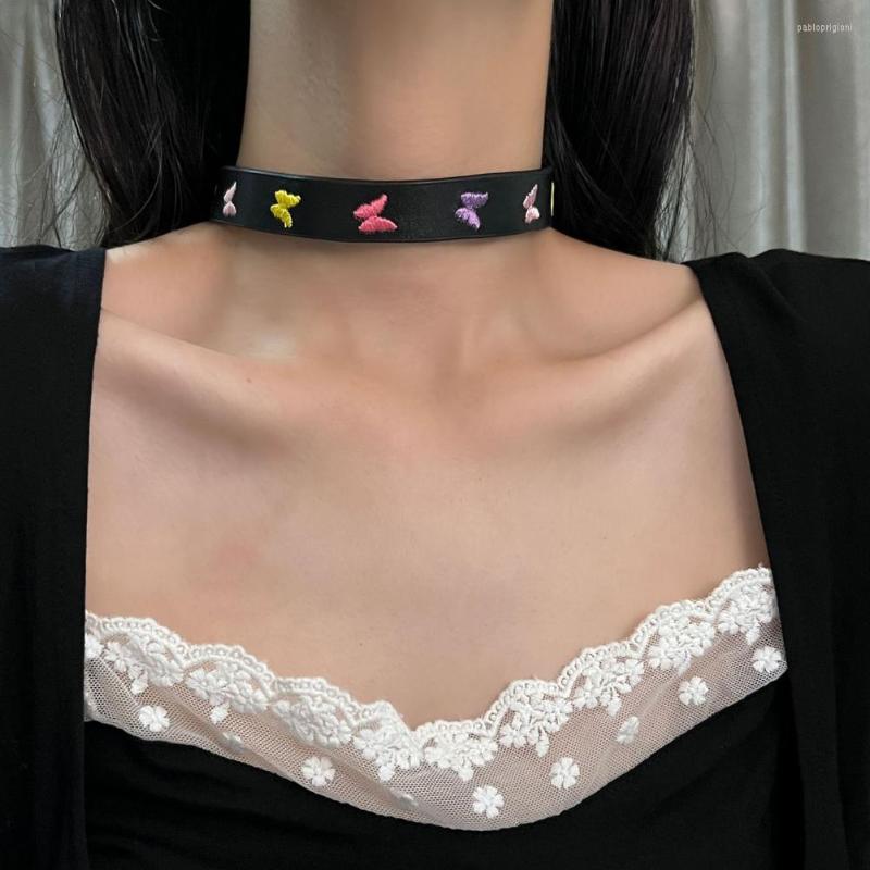 Choker Stylish Women Necklace Soft Lady Geometric Butterfly Small Flower Round Collar Dress Up
Choker Stylish Women Necklace Soft Lady Geometric Butterfly Small Flower Round Collar Dress Up