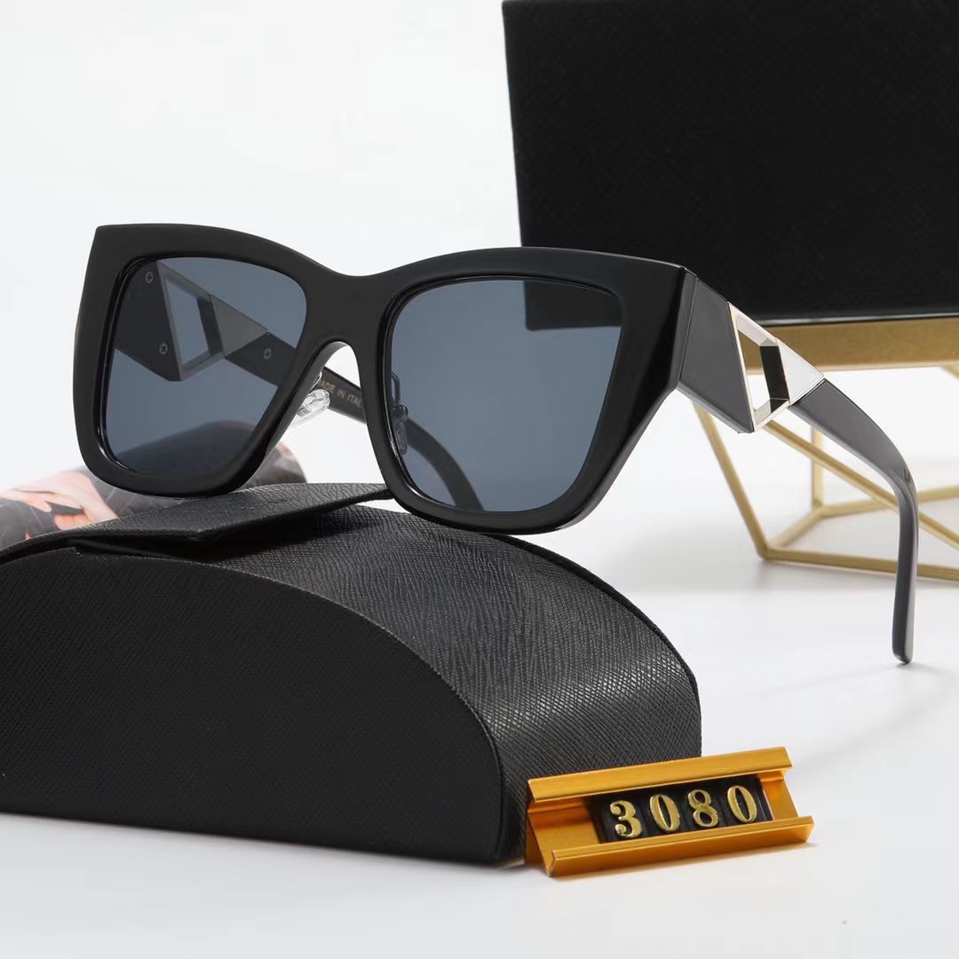 Designers Sunglass Men Women UV400 Polarized Polaroid lenses Cat Eye Full Frame outdoor sports Cycling Driving travel 1pcs fashion sunglasses eyewear sun glasses
Designers Sunglass Men Women UV400 Polarized Polaroid lenses Cat Eye Full Frame outdoor sports Cycling Driving travel 1pcs fashion sunglasses eyewear sun glasses