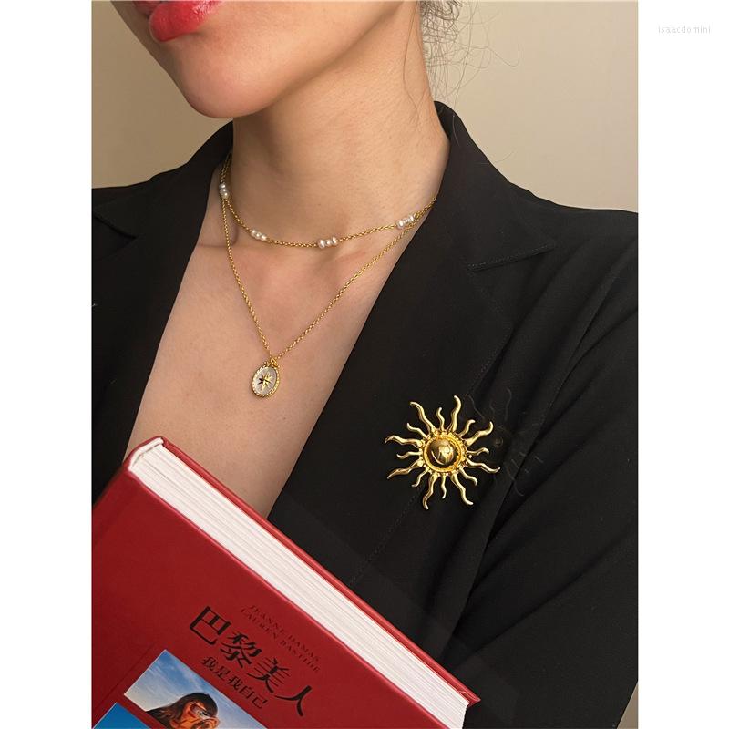 Brooches Fashion Retro Sun God Brooch For Women Men Sunflower Accessories Jewelry Broches Hijab Pins Scarf Buckles Plastron
Brooches Fashion Retro Sun God Brooch For Women Men Sunflower Accessories Jewelry Broches Hijab Pins Scarf Buckles Plastron