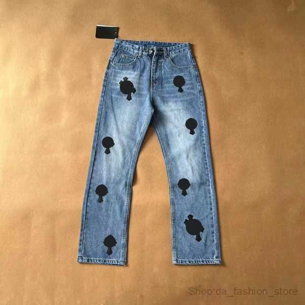 Mens Jeans Designer Make Old Washed Chrome Straight Trousers Heart Letter Prints for Women Men Casual Long Style 73size 28-36
Mens Jeans Designer Make Old Washed Chrome Straight Trousers Heart Letter Prints for Women Men Casual Long Style 73size 28-36