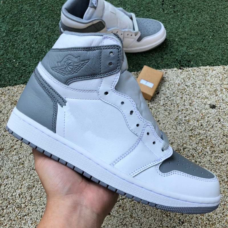Original Quality Jumpman 1 Basketball Shoes 1s High OG Stealth White Designer Shoes Men Women Sports Sneakers Come Whit Box Size EU36-47.5, 1s high stealth white
Original Quality Jumpman 1 Basketball Shoes 1s High OG Stealth White Designer Shoes Men Women Sports Sneakers Come Whit Box Size EU36-47.5, 1s high stealth white