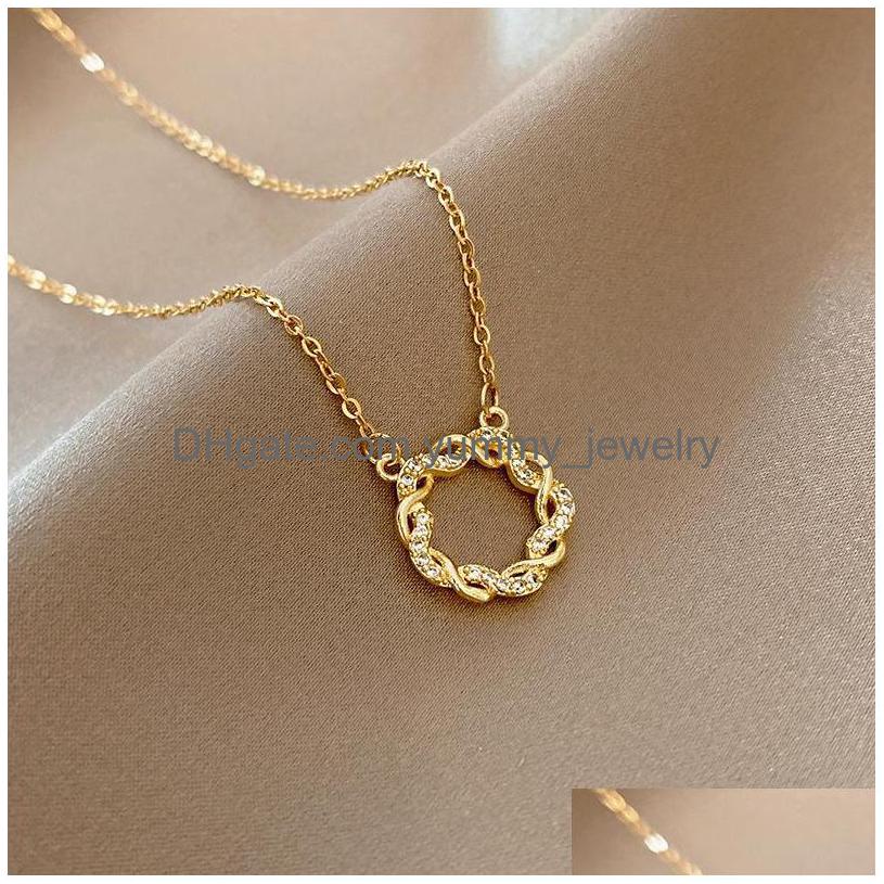 Pendant Necklaces 316L Stainless Steel Romantic Rhinestone Circle Necklace Clavicle Chain For Women Gift Fashion Jewelry Drop Delive Dhwyf
Pendant Necklaces 316L Stainless Steel Romantic Rhinestone Circle Necklace Clavicle Chain For Women Gift Fashion Jewelry Drop Delive Dhwyf