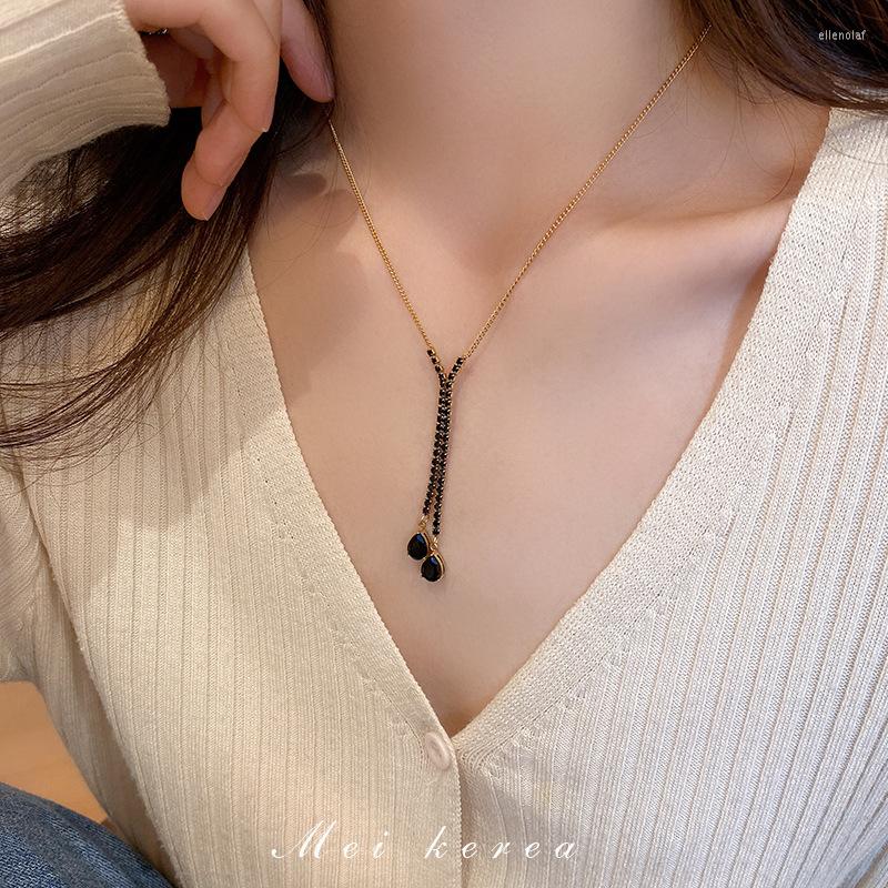 Choker 2023 Luxury Gold Color Long Chain Tassel Pendant Necklace Red Black Crystal Water Drop Sweater Jewelry
Choker 2023 Luxury Gold Color Long Chain Tassel Pendant Necklace Red Black Crystal Water Drop Sweater Jewelry
