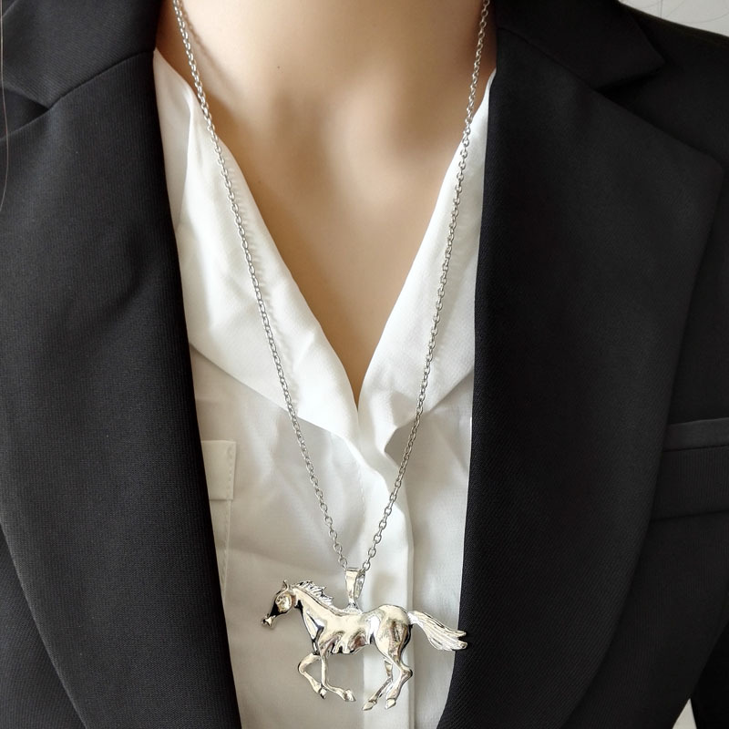 18K Gold Silver Running Horse Pendant Necklace for Men Women Animal Necklaces Nice Gift for Boyfriend Girlfriend Fashion Jewelry