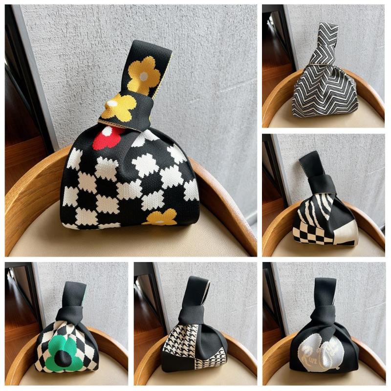 Waist Bags Checker Blocking Minority Knitted Handbag For Women Spring Autumn Winter Shoulder Woven Fashionable Versatile Casual Fashion Bag, 8black
Waist Bags Checker Blocking Minority Knitted Handbag For Women Spring Autumn Winter Shoulder Woven Fashionable Versatile Casual Fashion Bag, 8black