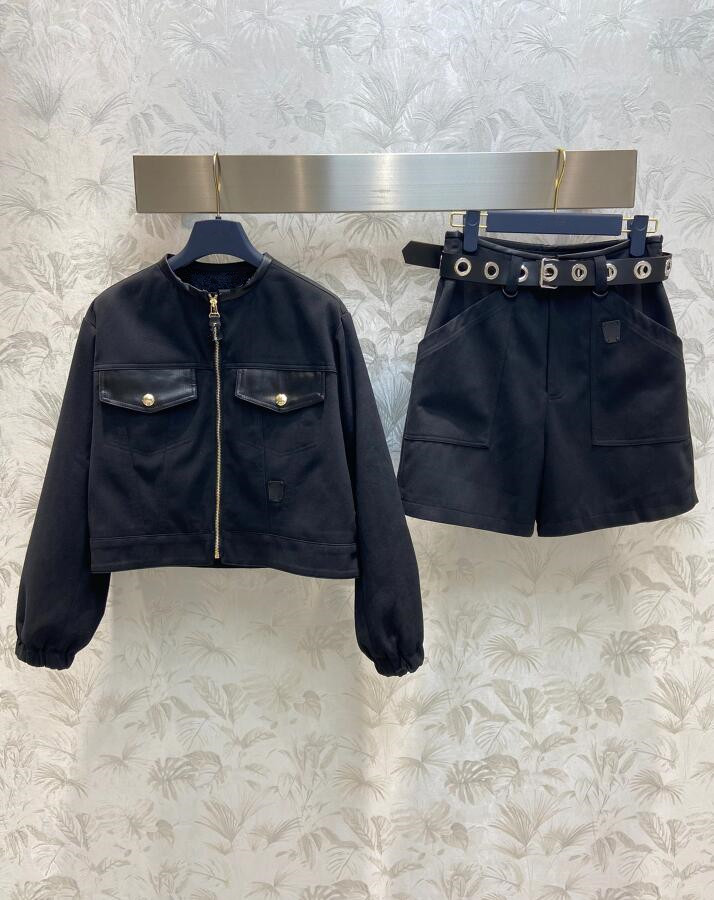 Women's Piece Dress 23 twill denim patchwork leather suit, round neck patchwork leather pocket jacket, work clothes, belt shorts 202, Customize
Women's Piece Dress 23 twill denim patchwork leather suit, round neck patchwork leather pocket jacket, work clothes, belt shorts 202, Customize