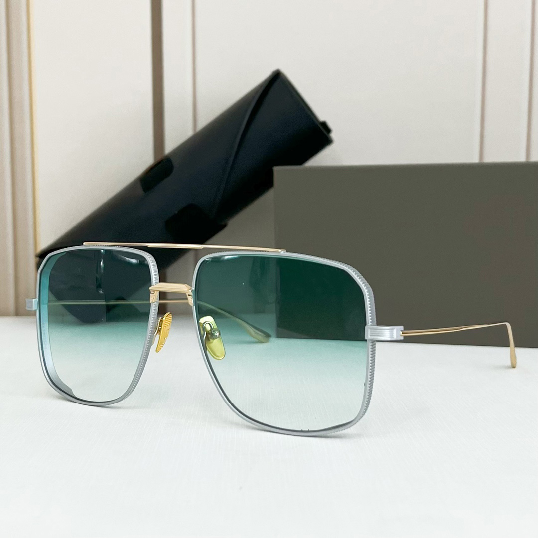 Silver Metal Green Gradient Square Sunglasses for Men Sunnies Glasses Sonnenbrille gafa de sol Sun Shades UV400 Eyewear with Box
Silver Metal Green Gradient Square Sunglasses for Men Sunnies Glasses Sonnenbrille gafa de sol Sun Shades UV400 Eyewear with Box