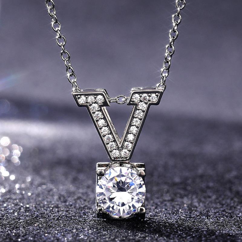 Pendant Necklaces JK Fashion V Shaped Bridal Cubic Zirconia Simple Stylish Accessories Versatile Female Silver Color Jewelry
Pendant Necklaces JK Fashion V Shaped Bridal Cubic Zirconia Simple Stylish Accessories Versatile Female Silver Color Jewelry