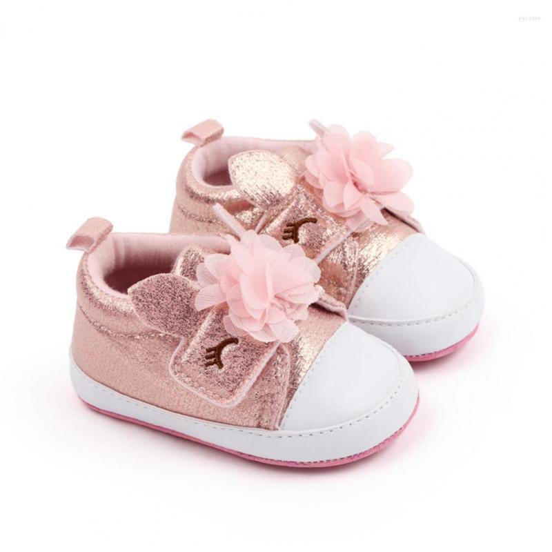 First Walkers 1 Pair -1 Year Baby Walking Shoes Fashion Faux Leather Toddler Sneakers Net Yarn Flower Decor For Daily, Golden
First Walkers 1 Pair -1 Year Baby Walking Shoes Fashion Faux Leather Toddler Sneakers Net Yarn Flower Decor For Daily, Golden