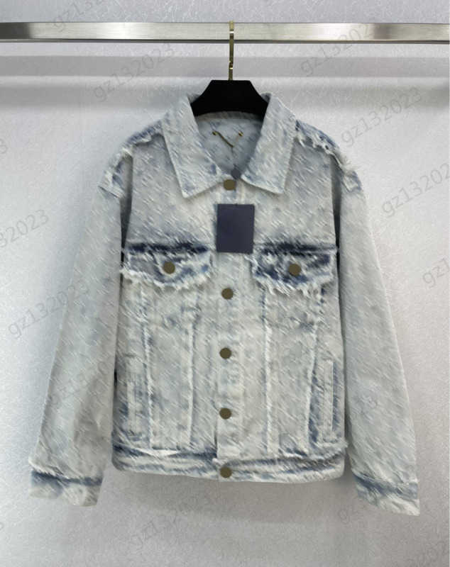 Womens Jacket Brand Logo Jacquard Pocket Raw Edge Design Denim Jackets Metal Button Off-Shoulder Design Long Sleeves Casual Outerwear Women Jackets 1970
Womens Jacket Brand Logo Jacquard Pocket Raw Edge Design Denim Jackets Metal Button Off-Shoulder Design Long Sleeves Casual Outerwear Women Jackets 1970
