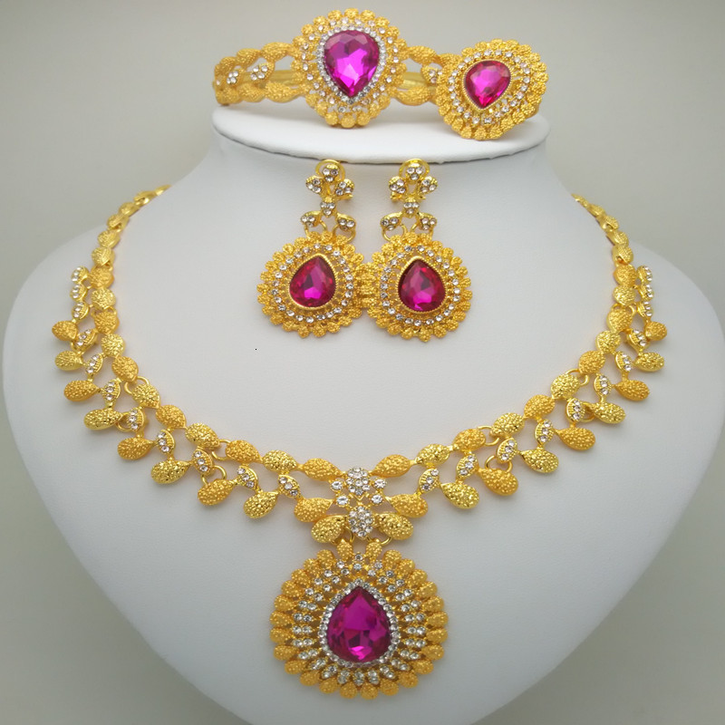 Wedding Jewelry Sets Wholesale Fashion Bridal Accessories nigerian African sets Brand Dubai goldcolor Crystal 230203
Wedding Jewelry Sets Wholesale Fashion Bridal Accessories nigerian African sets Brand Dubai goldcolor Crystal 230203