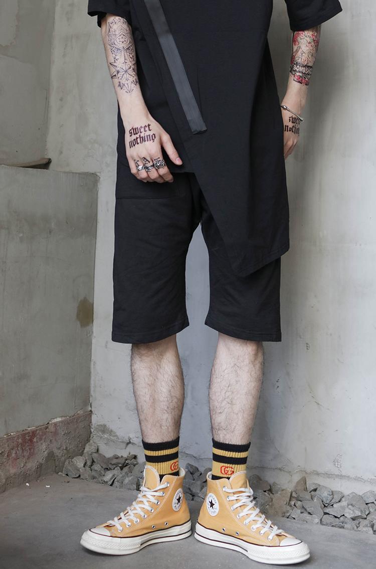 Men' Shorts Skull Print Pattern Big Crotch Pants Dark High Street Personality Large Summer Harem European American Japane, Black
Men' Shorts Skull Print Pattern Big Crotch Pants Dark High Street Personality Large Summer Harem European American Japane, Black