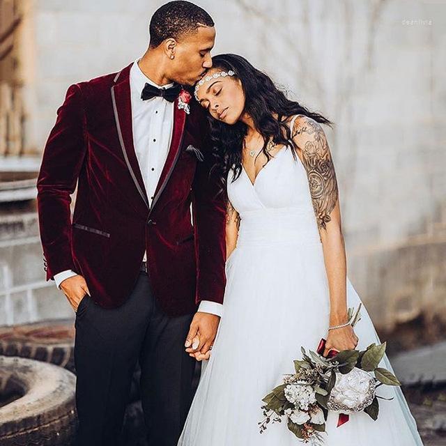Men's Suits Wedding Men Velvet Romantic Groom Tuxedo Latest Design Costume Homme Terno Masculino 2 Piece Trajes De Hombre Man Blazer, Black
Men's Suits Wedding Men Velvet Romantic Groom Tuxedo Latest Design Costume Homme Terno Masculino 2 Piece Trajes De Hombre Man Blazer, Black