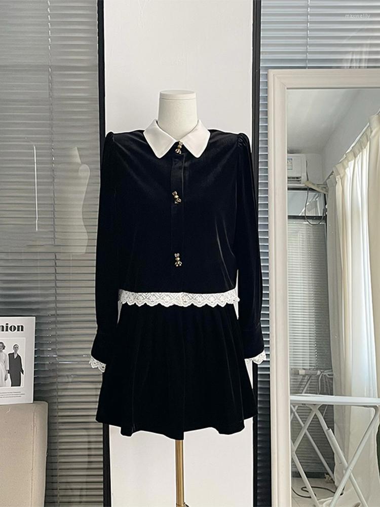 Work Dresses Women Vintage Black Velvet 2 Pieces Outfit Lapel Patchwork Lace Contrast Color Tops High Waist A-line Short Skirt Lady Ensemble
Work Dresses Women Vintage Black Velvet 2 Pieces Outfit Lapel Patchwork Lace Contrast Color Tops High Waist A-line Short Skirt Lady Ensemble