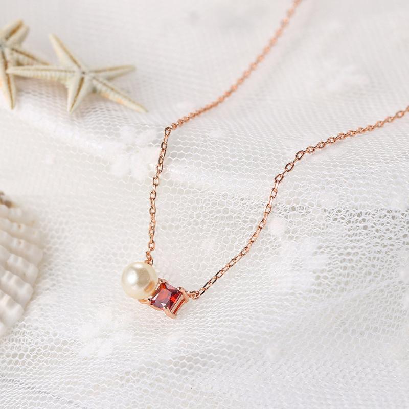 Pendant Necklaces Imitation Pearl For Women Elegant OL Style Zircon Clavicle Chain Birthday Gift Fashion Jewelry N083Pendant
Pendant Necklaces Imitation Pearl For Women Elegant OL Style Zircon Clavicle Chain Birthday Gift Fashion Jewelry N083Pendant