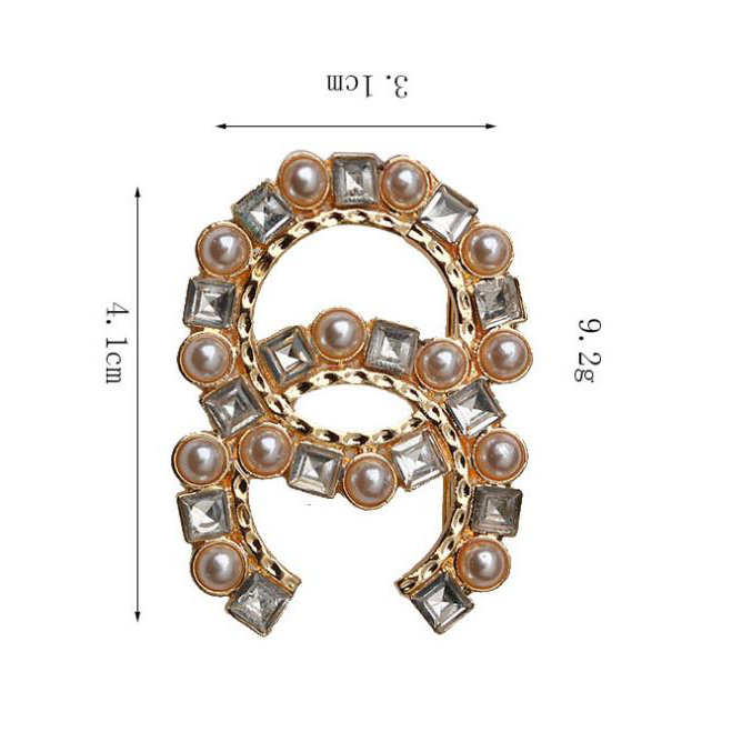 20style Famous Brand Luxurys Desinger Brooch Women Rhinestone Pearl Letter Brooches Suit Pin Jewelry Clothing Decoration Accessories
20style Famous Brand Luxurys Desinger Brooch Women Rhinestone Pearl Letter Brooches Suit Pin Jewelry Clothing Decoration Accessories