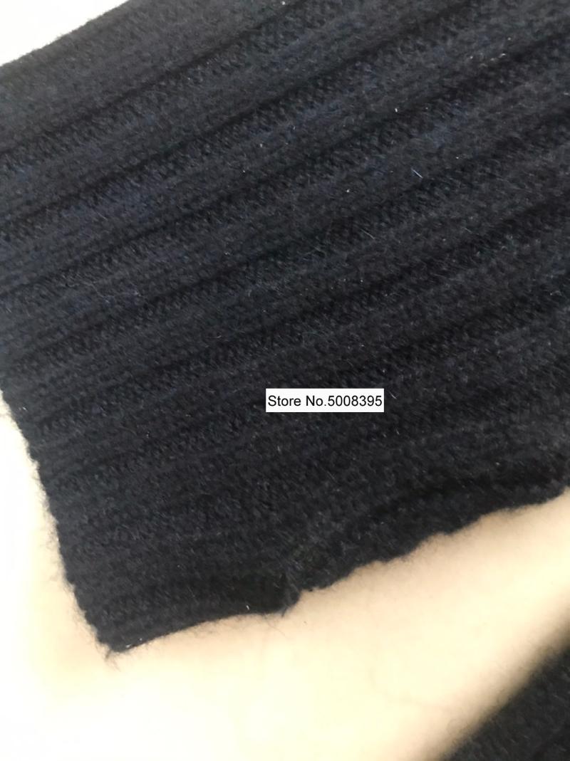 Women' Sweaters Shoulders Embossed Red Buttons Long Sleeved Pullovers Oversized Knits Woman Dark Navy ALMA LSoft Cashmere Sweater, Navy blue
Women' Sweaters Shoulders Embossed Red Buttons Long Sleeved Pullovers Oversized Knits Woman Dark Navy ALMA LSoft Cashmere Sweater, Navy blue