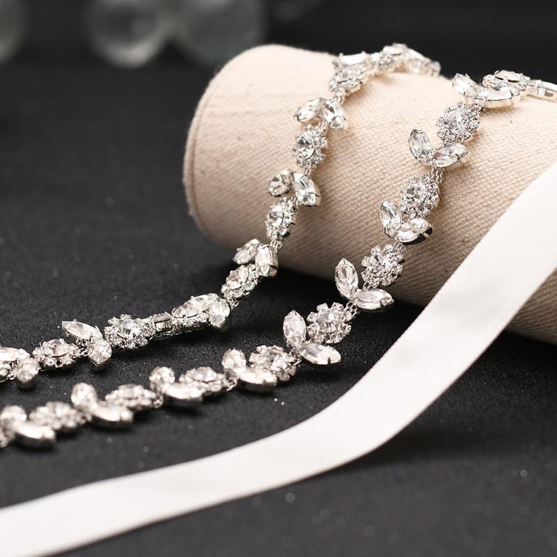 Wedding Sashes TRiXY S440 Sparkly Belt For Bridal Dress Thin Silver Diamond Women Beaded Sash Fancy Bride
Wedding Sashes TRiXY S440 Sparkly Belt For Bridal Dress Thin Silver Diamond Women Beaded Sash Fancy Bride
