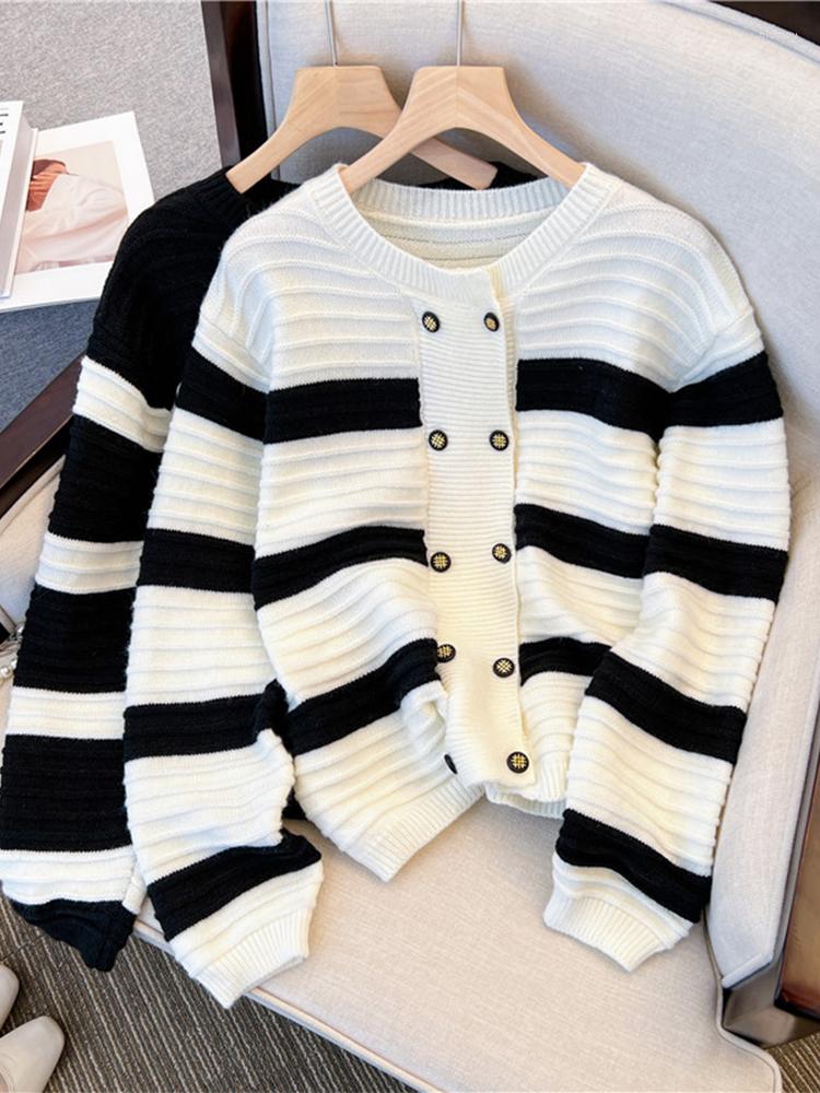 Women's Knits Autumn Winter Women 2023 Black And White Contrast Color Striped Sweatshirts Tops Crew-neck Loose Long Sleeve Female Blouses 
Women's Knits Autumn Winter Women 2023 Black And White Contrast Color Striped Sweatshirts Tops Crew-neck Loose Long Sleeve Female Blouses