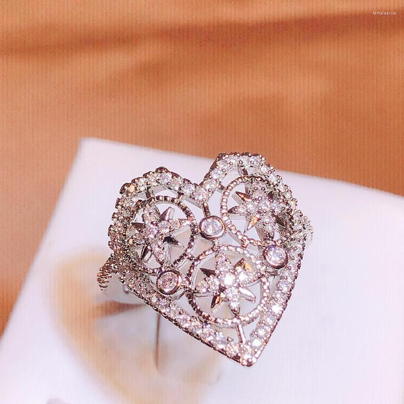 Cluster Rings Romantic Love Heart Ring Woman Simple Stylish Wedding Engagement Promise Fashion Versatile Female Jewelry Items
Cluster Rings Romantic Love Heart Ring Woman Simple Stylish Wedding Engagement Promise Fashion Versatile Female Jewelry Items