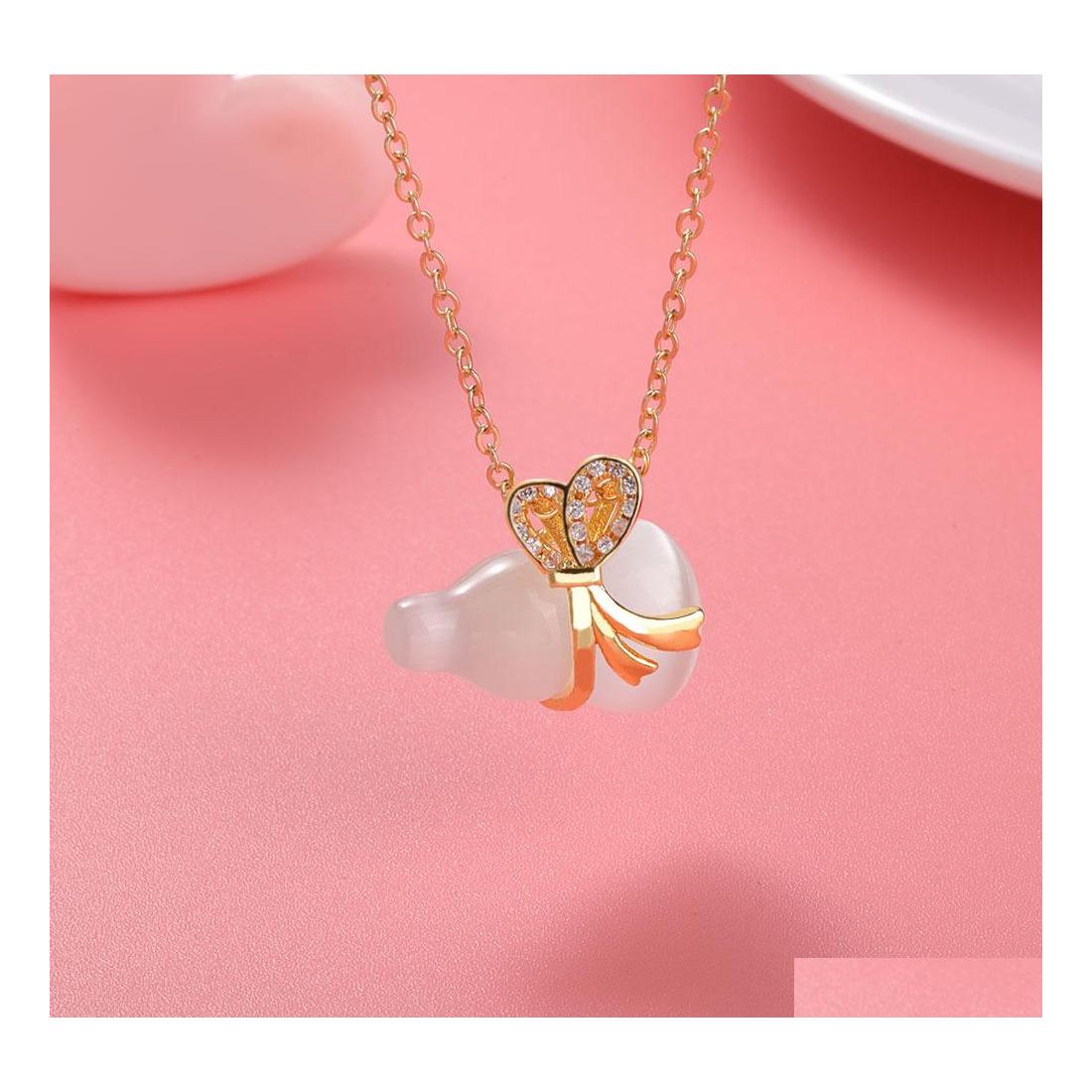 Pendant Necklaces Blue White Opal Pendants Transparent Chain Choker Women Simple Zircon Design Jewelry Drop Delivery Otysi
Pendant Necklaces Blue White Opal Pendants Transparent Chain Choker Women Simple Zircon Design Jewelry Drop Delivery Otysi