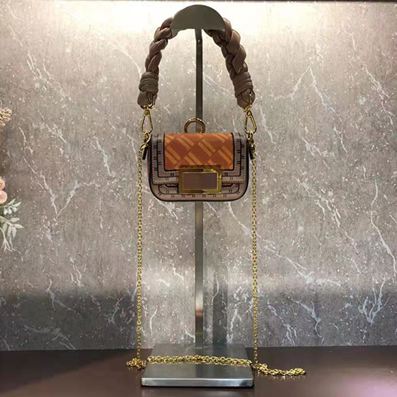 Mini Nano Baguette Bag Women Designer Handbags Shoulder Bags Underarm Bag Coarse Top Woven Strap Handle Coin Purse Chains Wallets
Mini Nano Baguette Bag Women Designer Handbags Shoulder Bags Underarm Bag Coarse Top Woven Strap Handle Coin Purse Chains Wallets