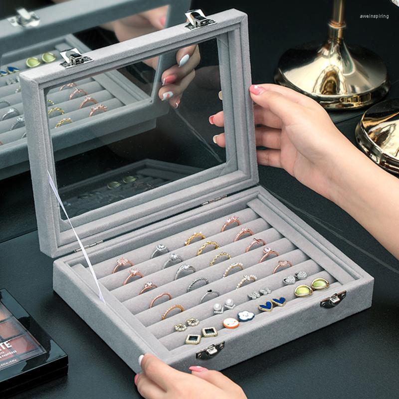 Jewelry Pouches Fashion Portable Velvet Ring Display Organizer Box Tray Holder Earring Storage Case Showcase Locket
Jewelry Pouches Fashion Portable Velvet Ring Display Organizer Box Tray Holder Earring Storage Case Showcase Locket